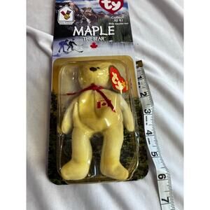 Vintage Maple the Bear McDonalds Ty Beanie Baby Canada Patriotic